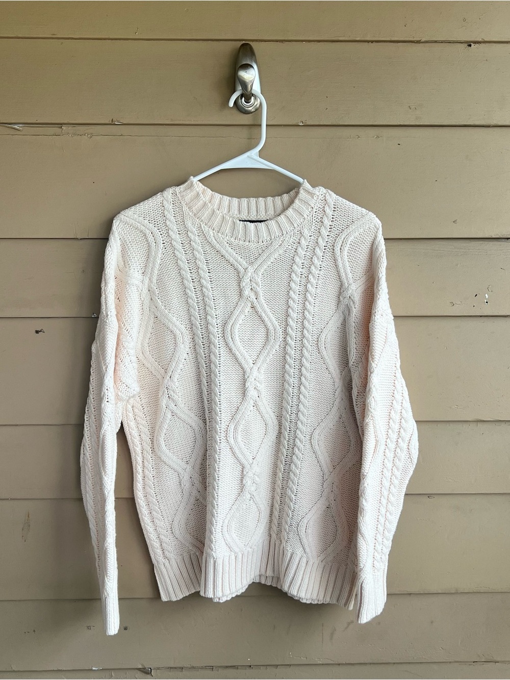 Trendy Queen Cream Chunky Cable Crewneck Sweater Size S RORY GILMORE